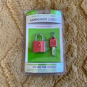 🍀NWT! TravelSmart Conair Red/Pink Luggage Lock